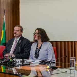 Brasil e EUA discutem acordo para aperfeiçoar monitoramento da Floresta Amazônica