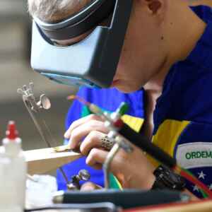 Educação profissional: antídoto para jovem vencer “disputa” com tecnologia no mercado de trabalho