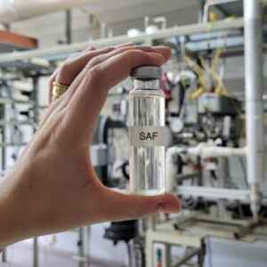 Planta-piloto para produzir combustível sustentável de aviação contribui para descarbonização da economia