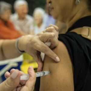 Região Norte antecipa vacinação contra gripe por causa do “inverno amazônico”