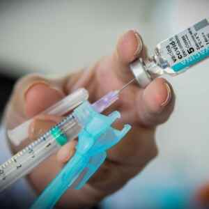 Novas cepas da Covid-19 no Brasil e a contínua importância da vacinação