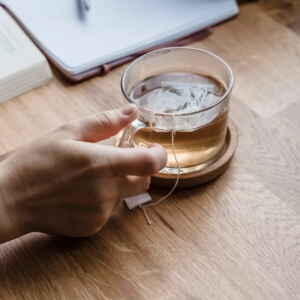 Estudo associa sacolas de chá e fast food a elevados produtos químicos perpétuos