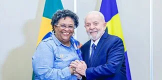 Lula e Mia Mottley debatem sobre mudanças climáticas em encontro na Guiana Lula e Mia Mottley debatem sobre mudanças climáticas em encontro na Guiana