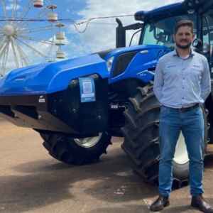 Trator da Inglaterra movido a biometano está na Expobel 2024