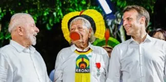 Cacique Raoni é homenageado por Macron e solicita demarcações a Lula Cacique Raoni é homenageado por Macron e solicita demarcações a Lula