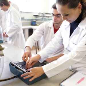 Edital com UE para pesquisa em ciência e engenharia de materiais laboratório de engenharia de materiais