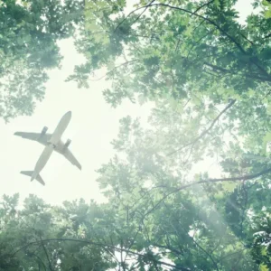 Embraer testa combustível verde voo da EMBRAER com o Combustível Sustentável de Aviação