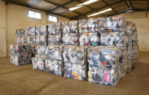 Captura-de-tela-2024-05-31-182210-1-300x192 Europeus descartam 7 mi toneladas/ano de roupas, exceto República Tcheca