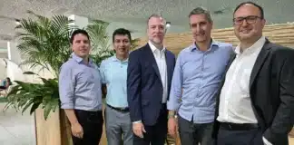 Da esq. para a dir.: ⁠Otávio Ottoni, sócio da Kaeté; ⁠⁠Jorge Farfan, Venture Partner da KPTL; ⁠⁠Morgan Doyle, representante do BID no Brasil; ⁠⁠Renato Ramalho, CEO da KPTL; Denis Minev, investidor do fundo