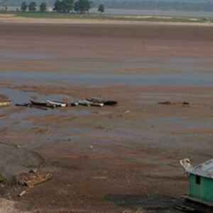 Superfície de Água no Brasil Cai Abaixo da Média Histórica em 2023 água