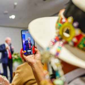 Lula Propõe Exportar Sustentabilidade em Fórum com Empresários de Brasil e Bolívia Lula