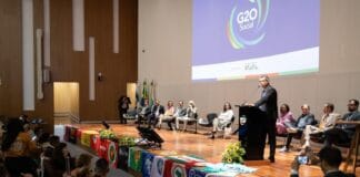 Ministro Macedo durante encontro do Fórum Interconselhos