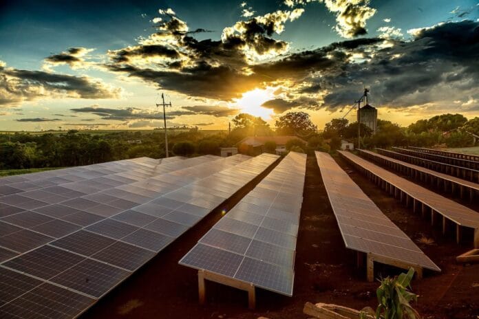 Itaipu investiu em centenas de municípios brasileiros para instalação de energia fotovoltaica em hospitais e escolas Foto Edino Krug