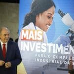 BNDES anuncia R$ 1,39 bi para indústria farmacêutica desenvolver medicamentos inovadores e acessíveis