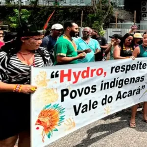 Comunidades Tradicionais protestam contra mineroduto da Hydro no Pará Indígenas e quilombolas em manifestação no Pará
