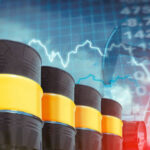 O crescimento da produção de petróleo fora da OPEP, liderado por EUA e Canadá, pressiona os preços globais. O futuro do mercado depende de decisões políticas e ambientais.