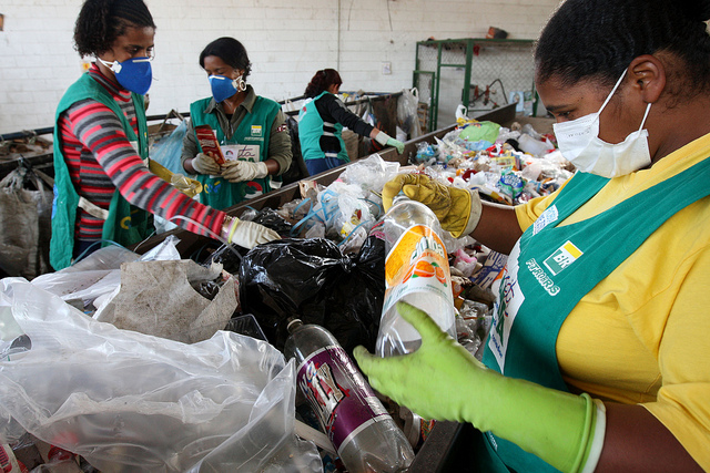 cooperativas de catadores de materiais recicláveis