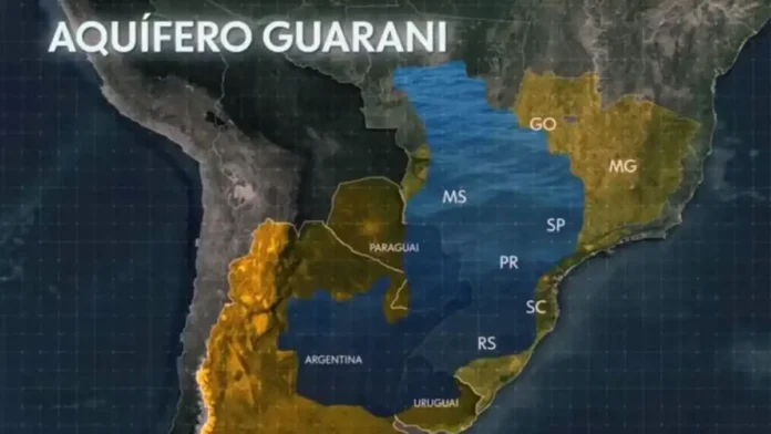 Aquífero Guarani é o maior manancial de água doce subterrânea transfronteiriço do mundo, que abrange os Estados de Goiás, Mato Grosso do Sul, Minas Gerais, São Paulo, Paraná, Santa Catarina e Rio Grande do Sul, além de Paraguai, Uruguai e Argentina
