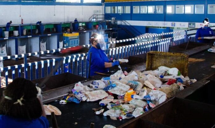 532beb53-997a-4849-933f-a11425b7f18c PAC