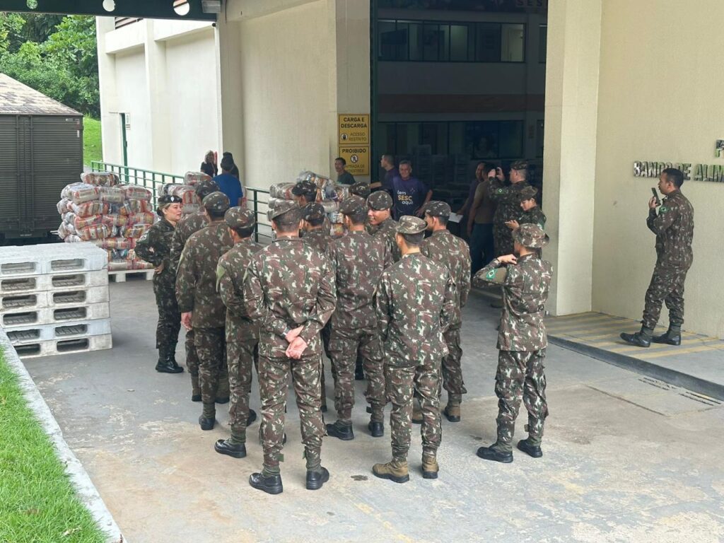 Fepiam Envia Alimentos e Kits de Água para Comunidades do Rio Purus