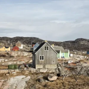 Derretimento do permafrost ameaça paisagens e vidas no Ártico