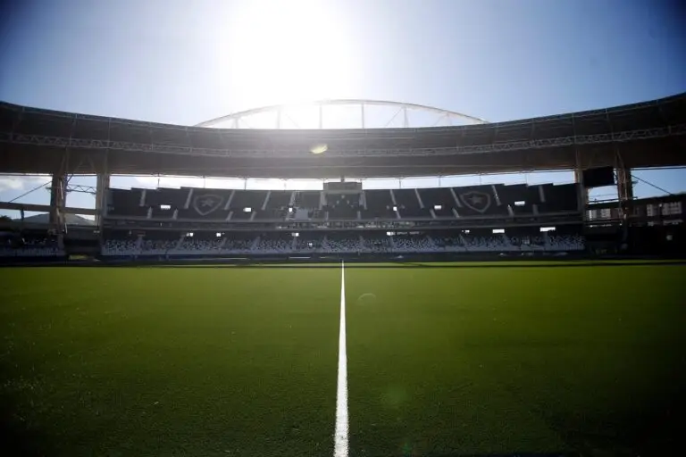 335993858-762425805531251-5960199430038274410-n-1-768x512-1 Jogadores de futebol profissional questionam dos impactos no uso de gramados sintéticos nos estádios