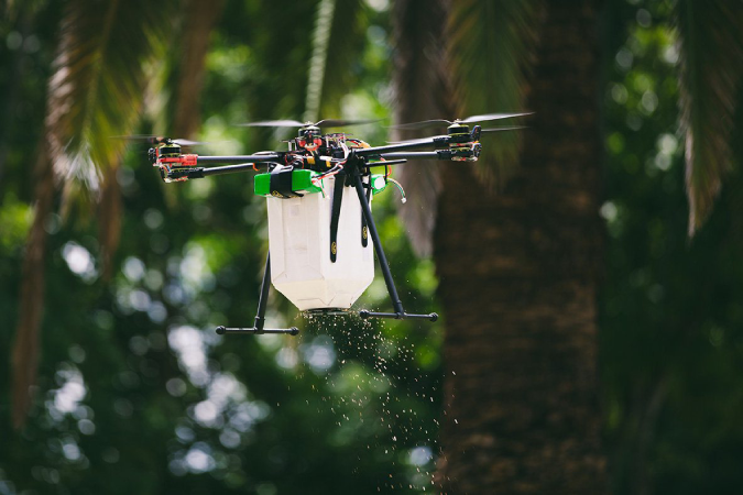 Drones "Semeadores" Reflorestam 100 Hectares por Dia: Uma Revolução na Restauração Ecológica 2 drones