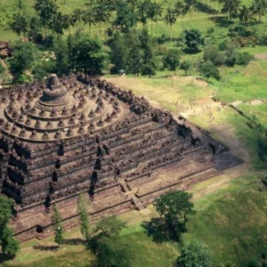 Gunung Padang, a pirâmide mais antiga do mundo escondida sob a terra gunung