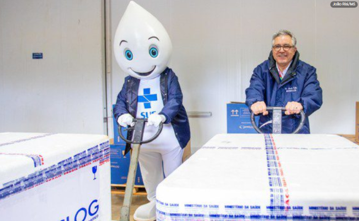 Ministério da Saúde começa a distribuir 35 milhões de doses da vacina contra a gripe 2 vacinas