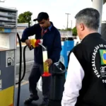 ANP desvenda fraude em postos de combustíveis onde gasolina comum era vendida como aditivada ANP