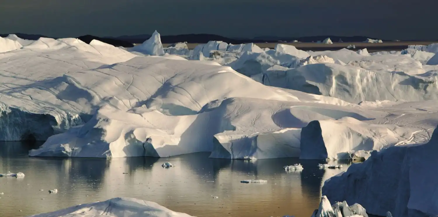 O derretimento do gelo da camada de gelo da Grécia está afetando as correntes oceânicas em todo o Atlântico