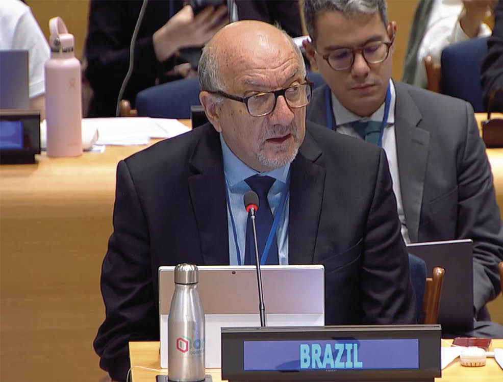 Garo Batmanian , Diretor Geral, Serviço Florestal Brasileiro. Garo,informou aos membros sobre o status do Fundo Florestas Tropicais para Sempre, a ser apresentado na COP30 da UNFCCC.