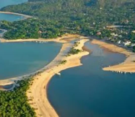Rio Tapajós muda de cores
