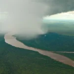 Rios voadores da Amazônia ajudam a chover no Brasil