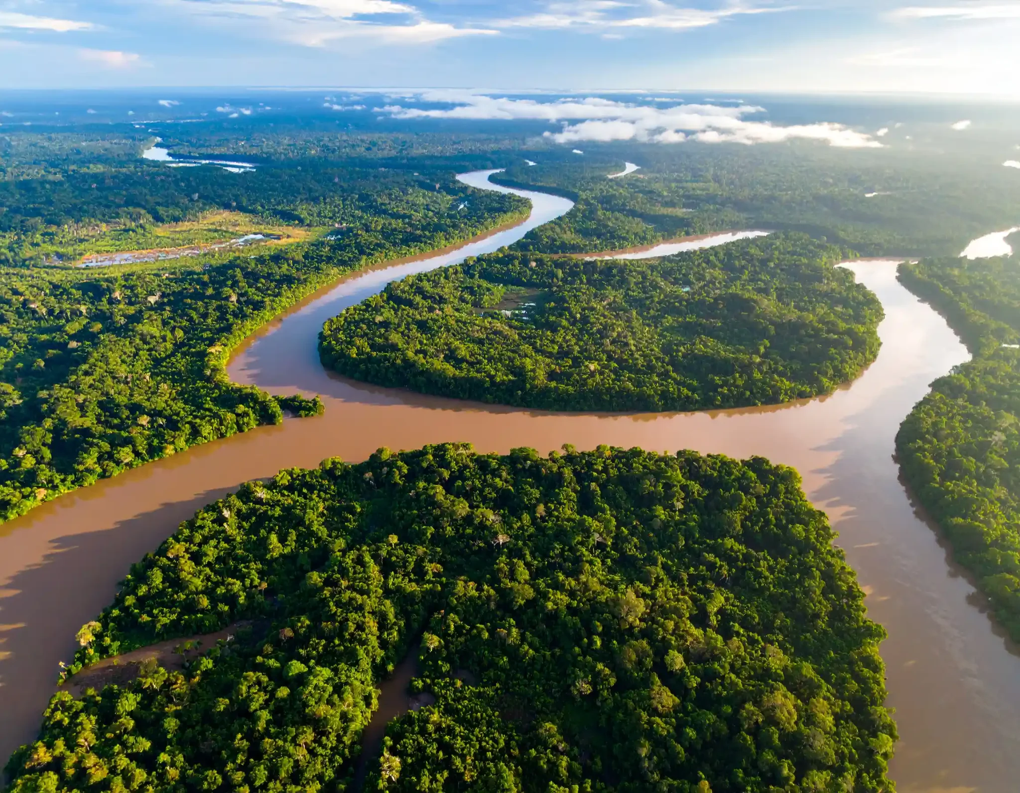 Rios voadores: a umidade da Amazônia viaja pelo continente, alimentando chuvas vitais para a agricultura e o abastecimento de água