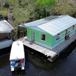 Energia limpa chega a Amazônia através de projetos híbridos que transformam comunidades isoladas energia