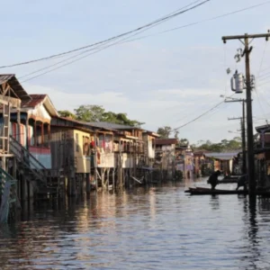 Cheia histórica no Amazonas transforma rotina de mais de meio milhão de pessoas Amazonas