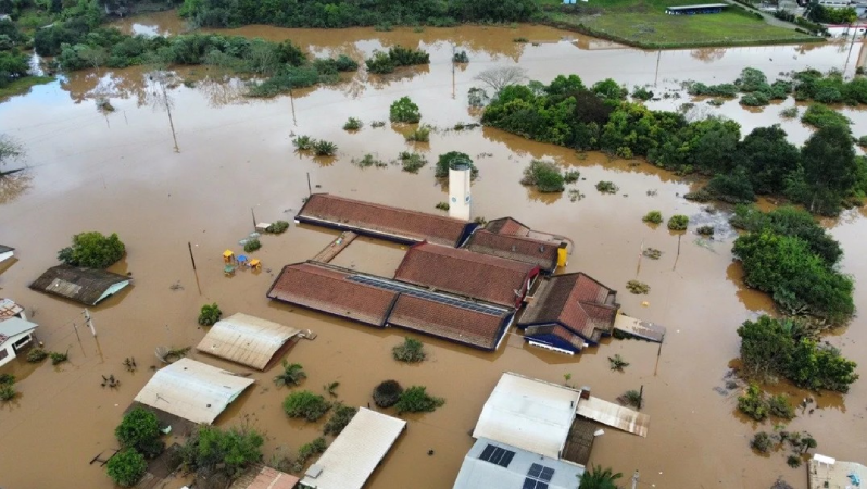 Screenshot-2025-07-18-195457 Estudo alerta que mudanças climáticas podem comprometer o calendário escolar brasileiro