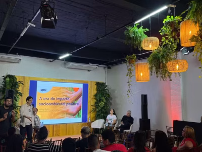 Glocal-Amazonia-aposta-em-materiais-reciclados-para-estruturas-de-palcos-decoracao-e-brindes-Foto-Divulgacao-400x300 Glocal Amazônia 2025, grandes eventos viram laboratório de sustentabilidade