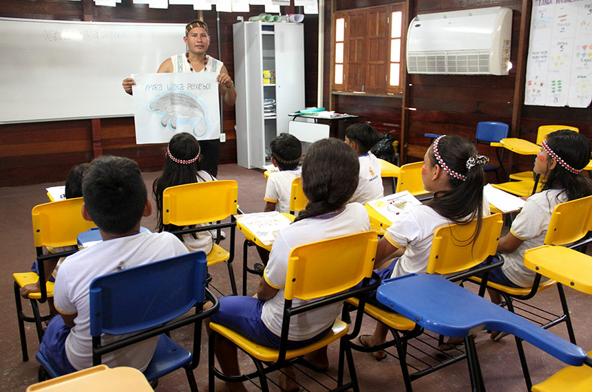 escola indigena 01