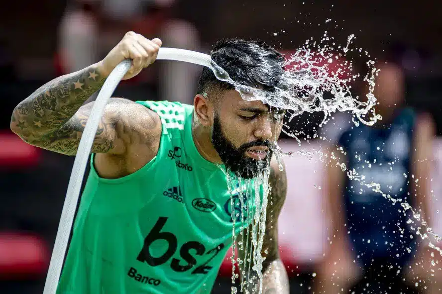 O futebol e o clima: um jogo que ameaça sair do controle Alexandre Vidal / Flamengo
