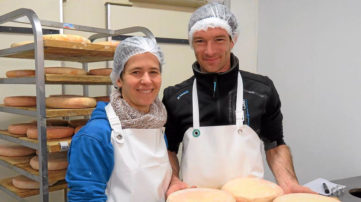 Marine-e-Esteve-Gigan-produtores-de-queijo-tomme-de-leite-de-vaca Floresta em pé: lavoura e árvores reduzem impacto de mudança climática