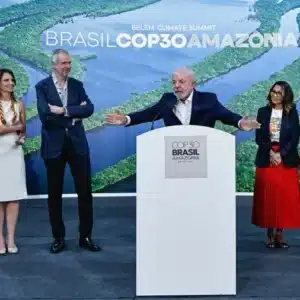 Lula avança sozinho e lança equipe para detalhar transição energética Imagem: Ricardo Stuckert/PR