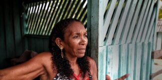 Mulheres assumem o protagonismo na gestão de novas comunidades urbanizadas no Amazonas. Foto: Anderson Menezes/Amazônia Real