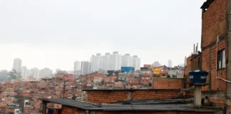 Calor extremo escancara desigualdade entre Paraisópolis e Morumbi Foto: Rovena Rosa/Agência Brasil