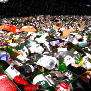 Brasil estabelece meta de 40% para reciclagem de vidro até 2032 Foto: Wikiseelie Y