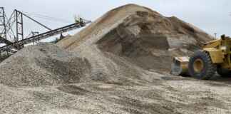 Reciclagem redefine destino do entulho nas cidades Reprodução - Abrecon