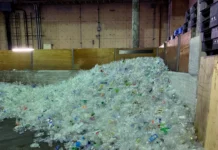 Brasil tenta conter excesso de embalagens em meio à crise do plástico Embalagens - Foto: David Guttenfelder