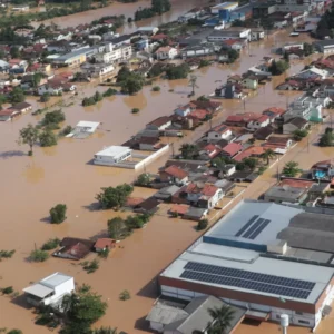 Programa de saúde prepara centenas de cidades para enfrentar emergências climáticas Reprodução - ufscaesquerda