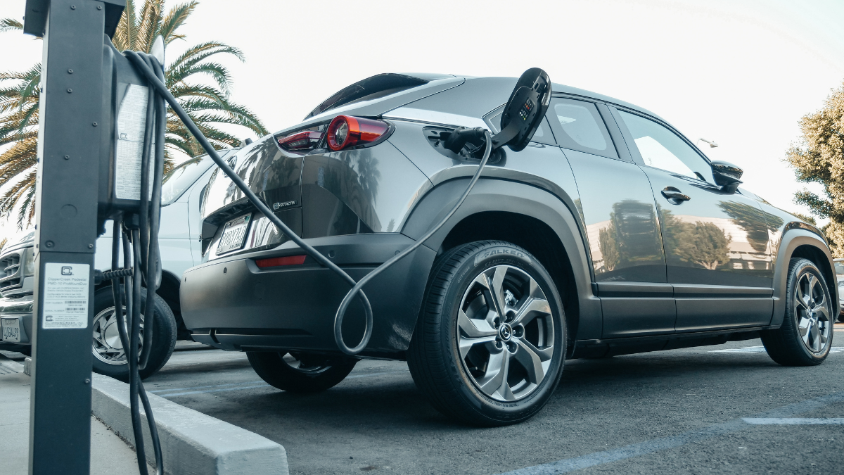 Capa de materia carro eletrico